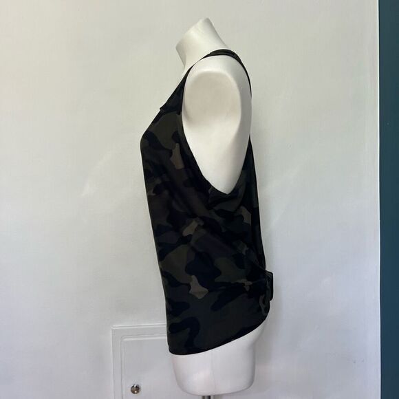 Old Navy Active Camouflage Tank Top - Picture 2 of 5